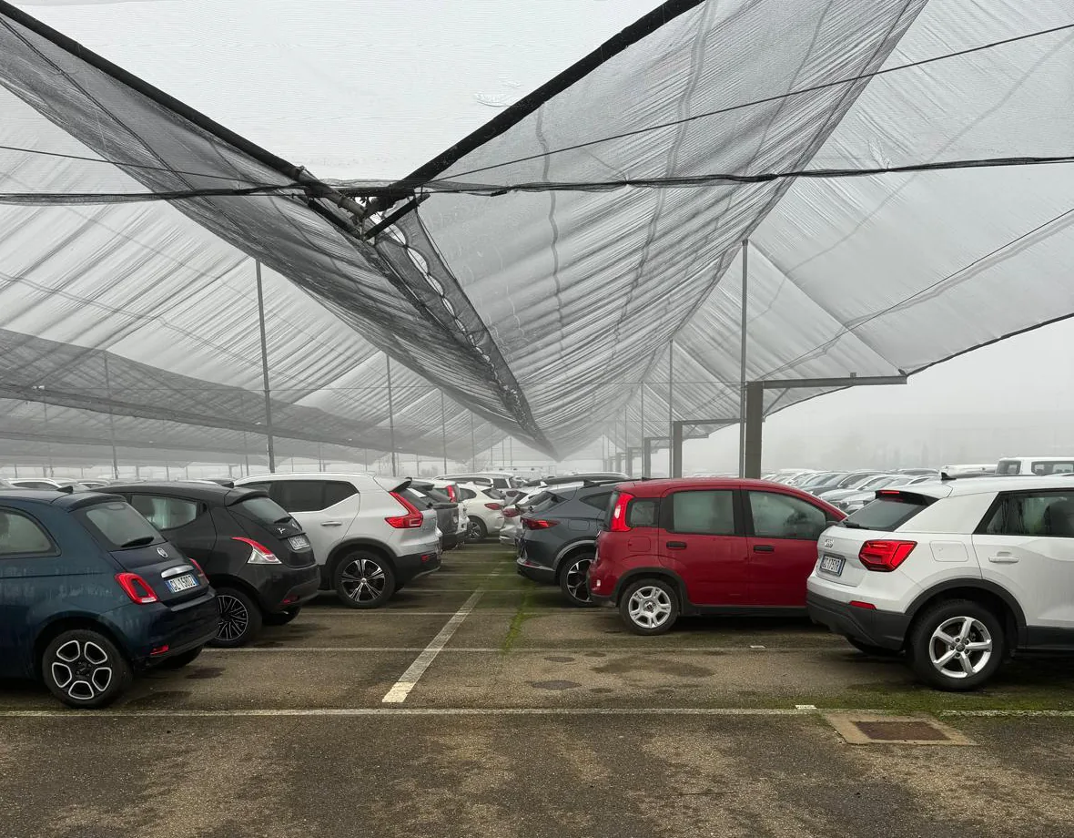 Antigrandine per Parcheggi Aziendali
